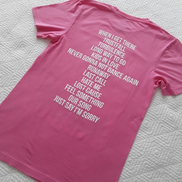Pink Concert Tshirt - Picture 3 of 4